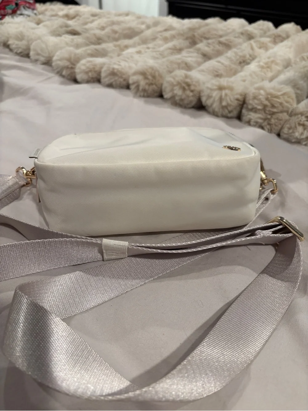 lululemon athletica compact crossbody